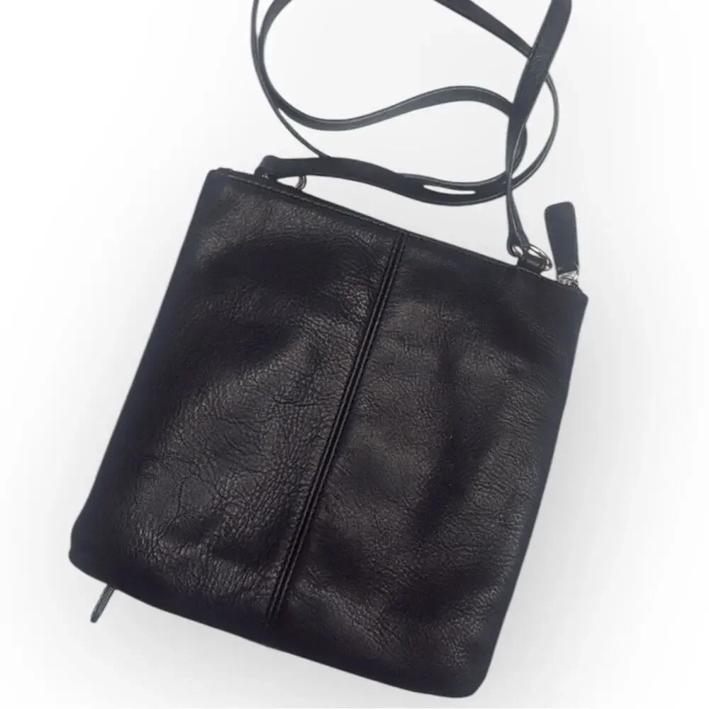 Fossil Unisex One Size Fits All Black Leather Pebbled Crossbody Bag